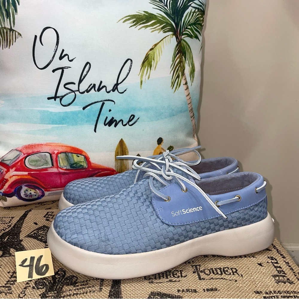 Soft Science Blue Comfort Lace Up Boat Shoes Size 12

Excellent Condition